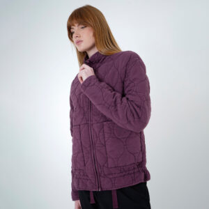 Chaqueta acolchada manga larga cuello alto con bolsillos de parche